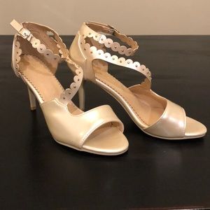 Cute patten leather Heels